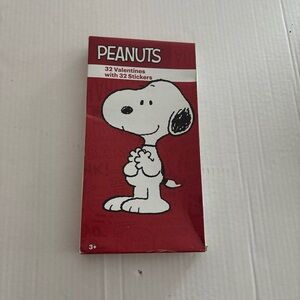 NEW Peanuts Valentine Cards perfect for crafts